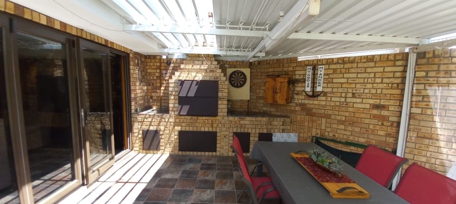 To Let 3 Bedroom Property for Rent in La Provance Free State